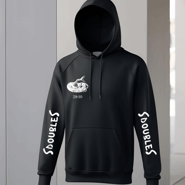 HOODIE NEGRO DE DISEÑADOR